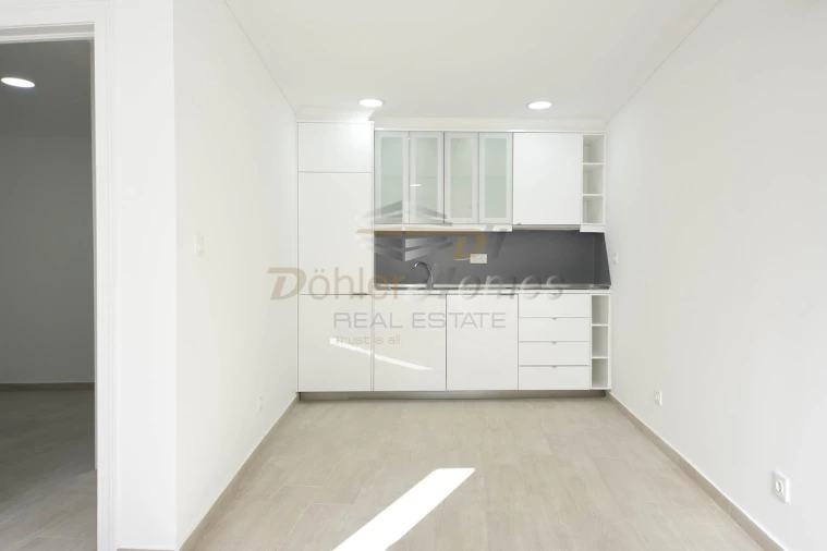 Apartamento T1 para Venda em São Vicente Foto 8