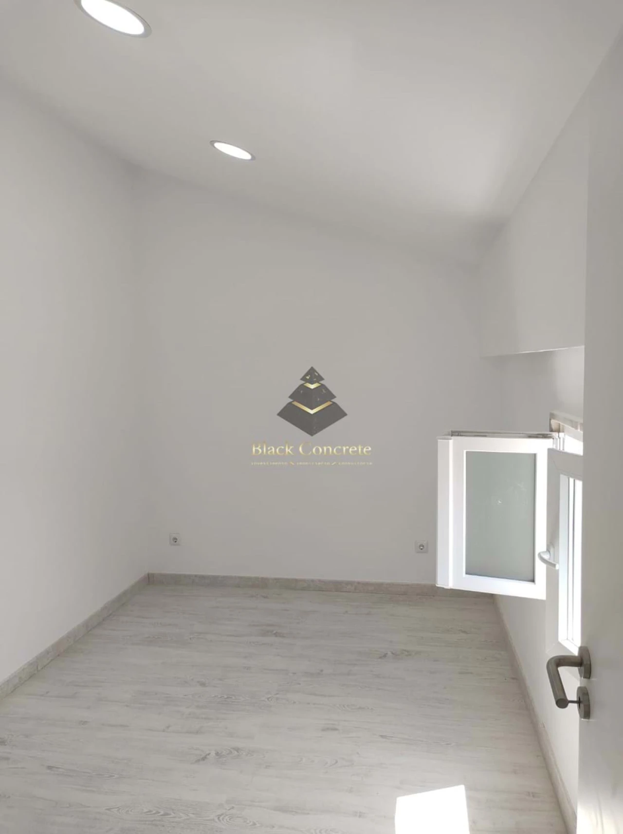 Moradia T9 para Venda em Ajuda Foto 11
