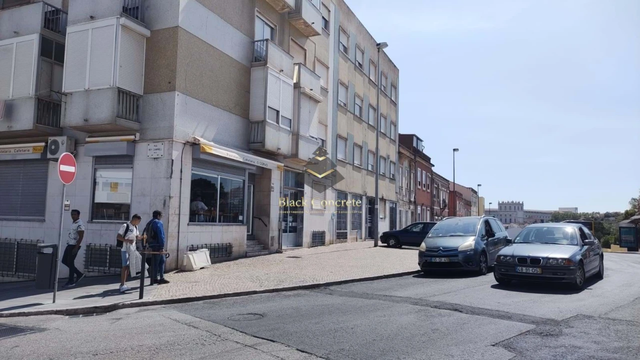 Moradia T9 para Venda em Ajuda Foto 18