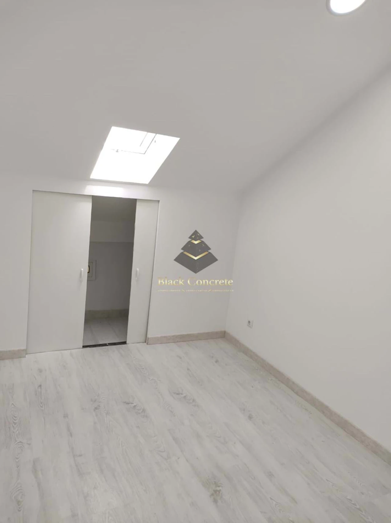 Moradia T9 para Venda em Ajuda Foto 12