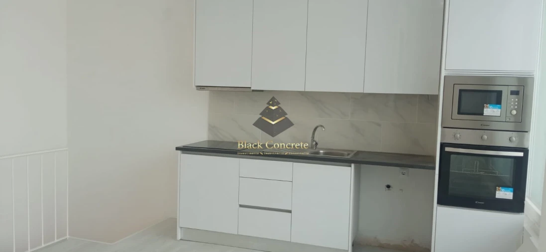 Negócio para Venda em Laranjeiro e Feijó Foto 2