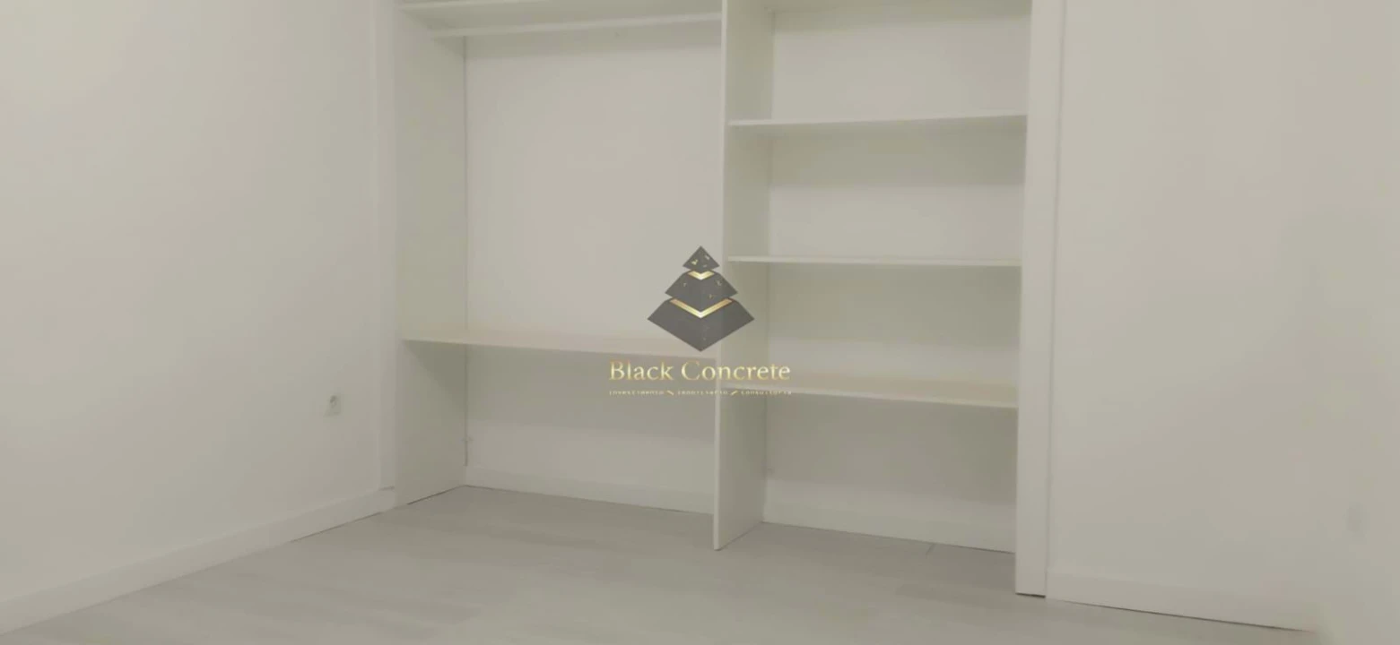 Negócio para Venda em Laranjeiro e Feijó Foto 4