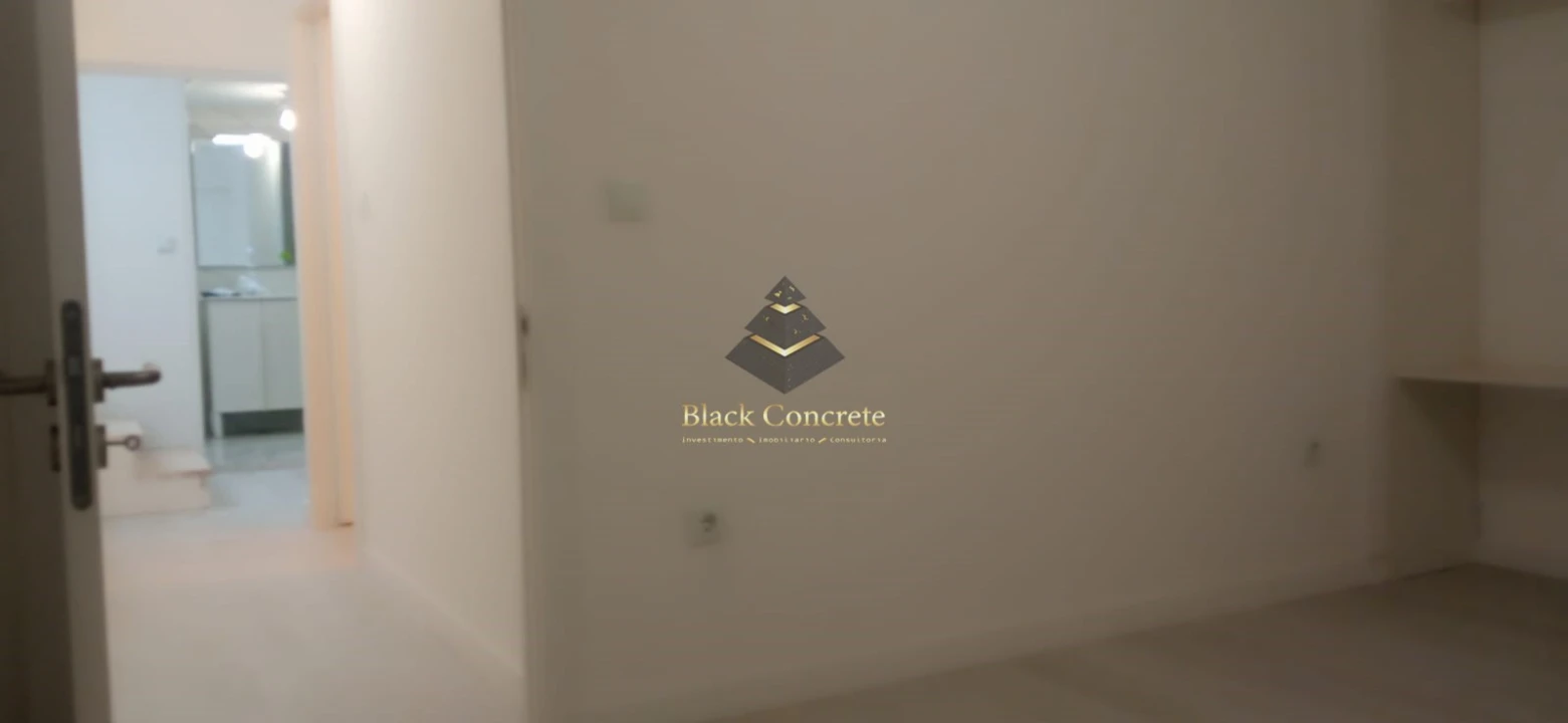 Negócio para Venda em Laranjeiro e Feijó Foto 6