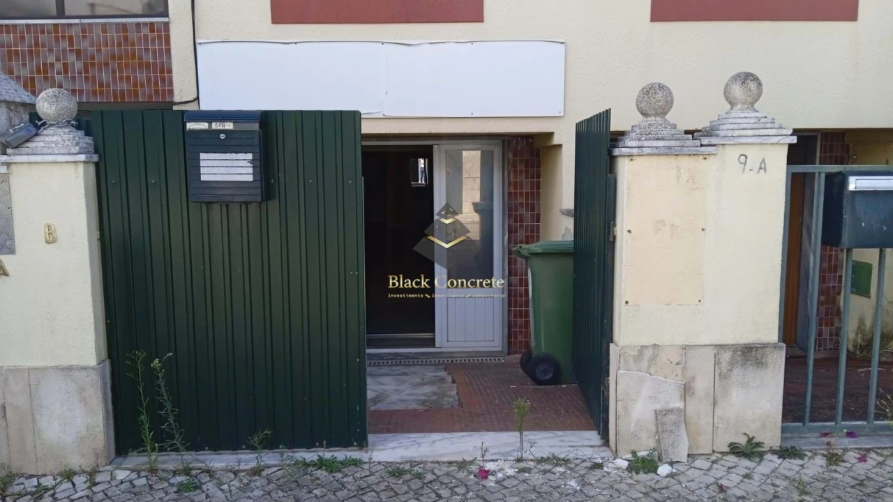 Negócio para Venda em Corroios Foto 1