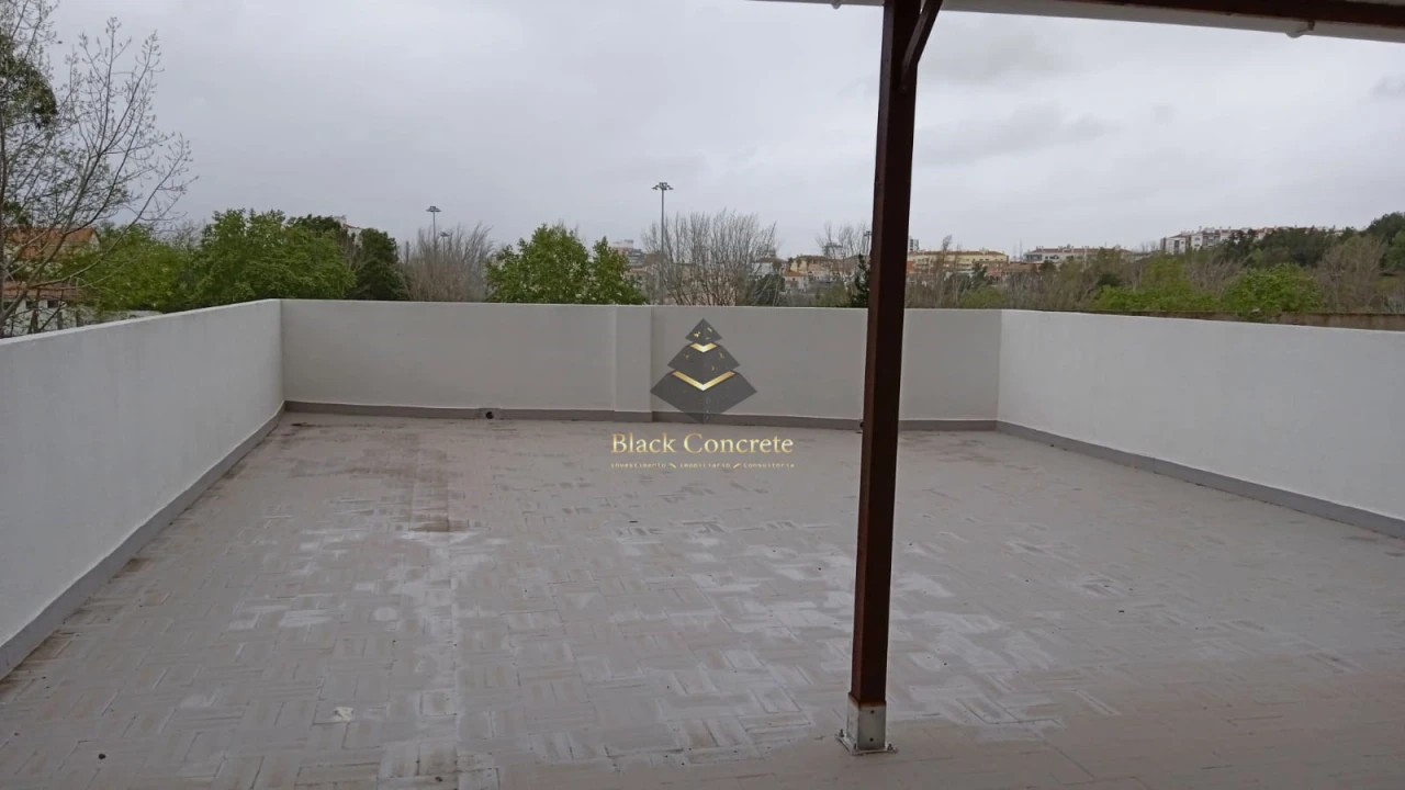 Negócio para Venda em Alto do Seixalinho, Santo André e Verderena Foto 1