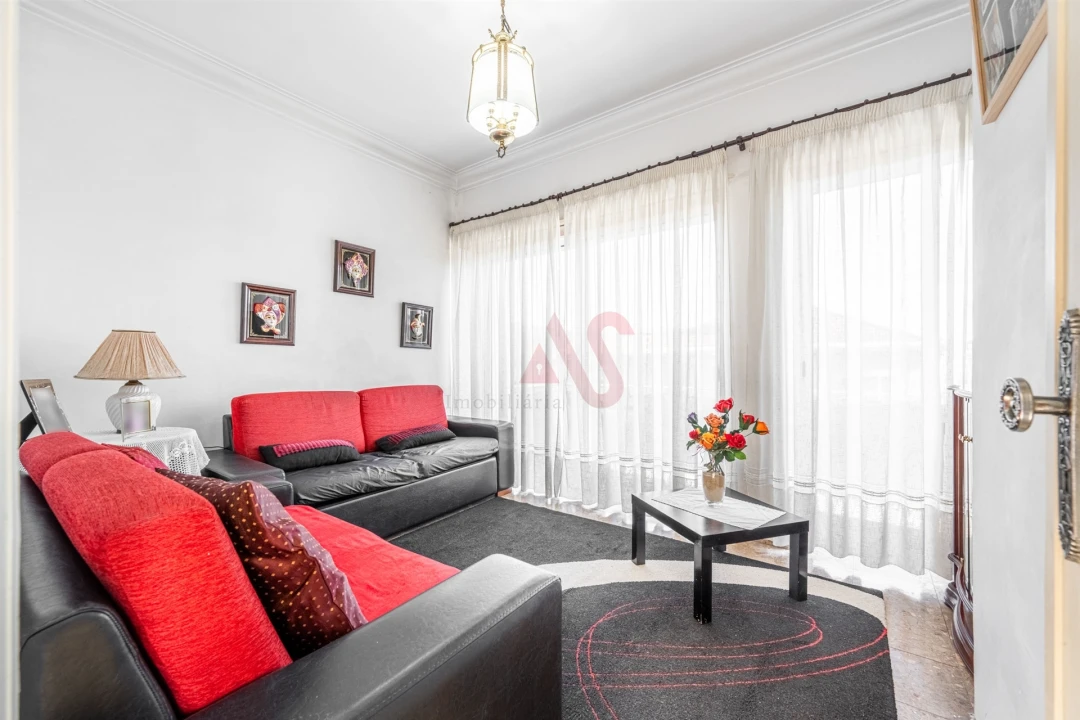 Apartamento T2 para Venda em Oliveira, São Paio e São Sebastião Foto 8