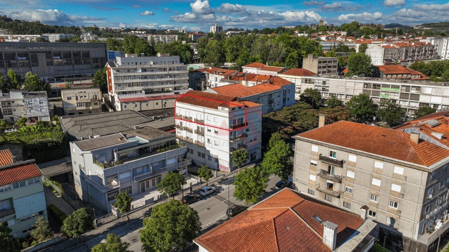 Apartamento T2 para Venda em Oliveira, São Paio e São Sebastião Foto 10