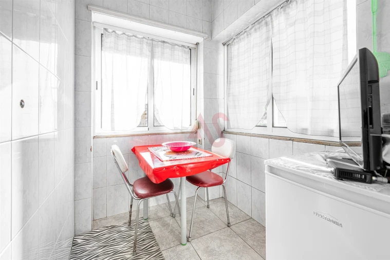 Apartamento T2 para Venda em Oliveira, São Paio e São Sebastião Foto 14