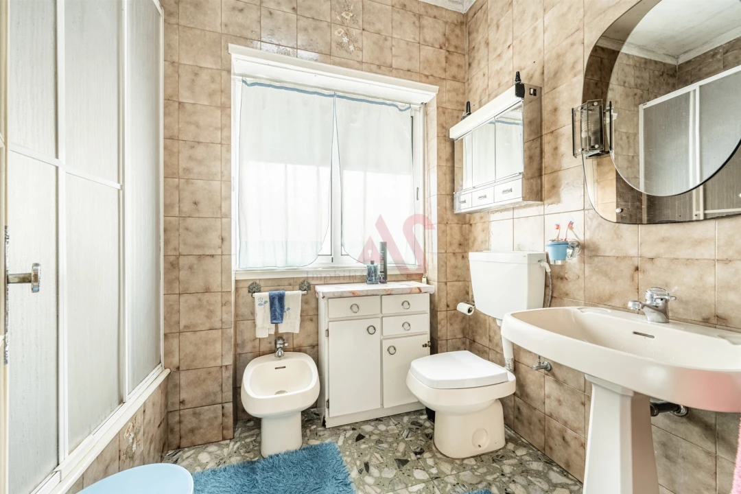 Apartamento T2 para Venda em Oliveira, São Paio e São Sebastião Foto 18