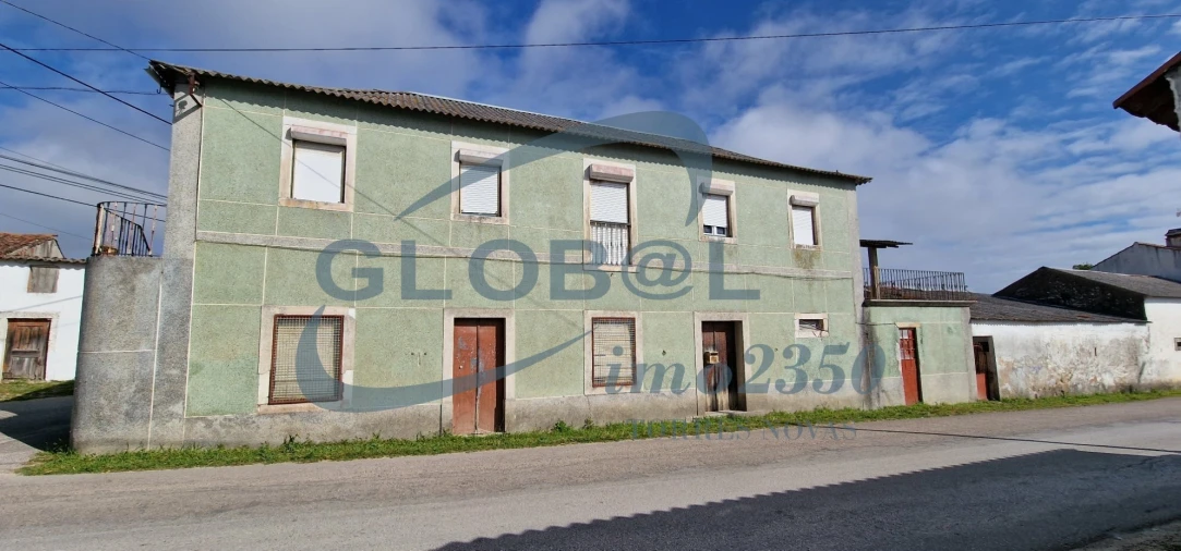 Moradia T4 para Venda em Paialvo Foto 2