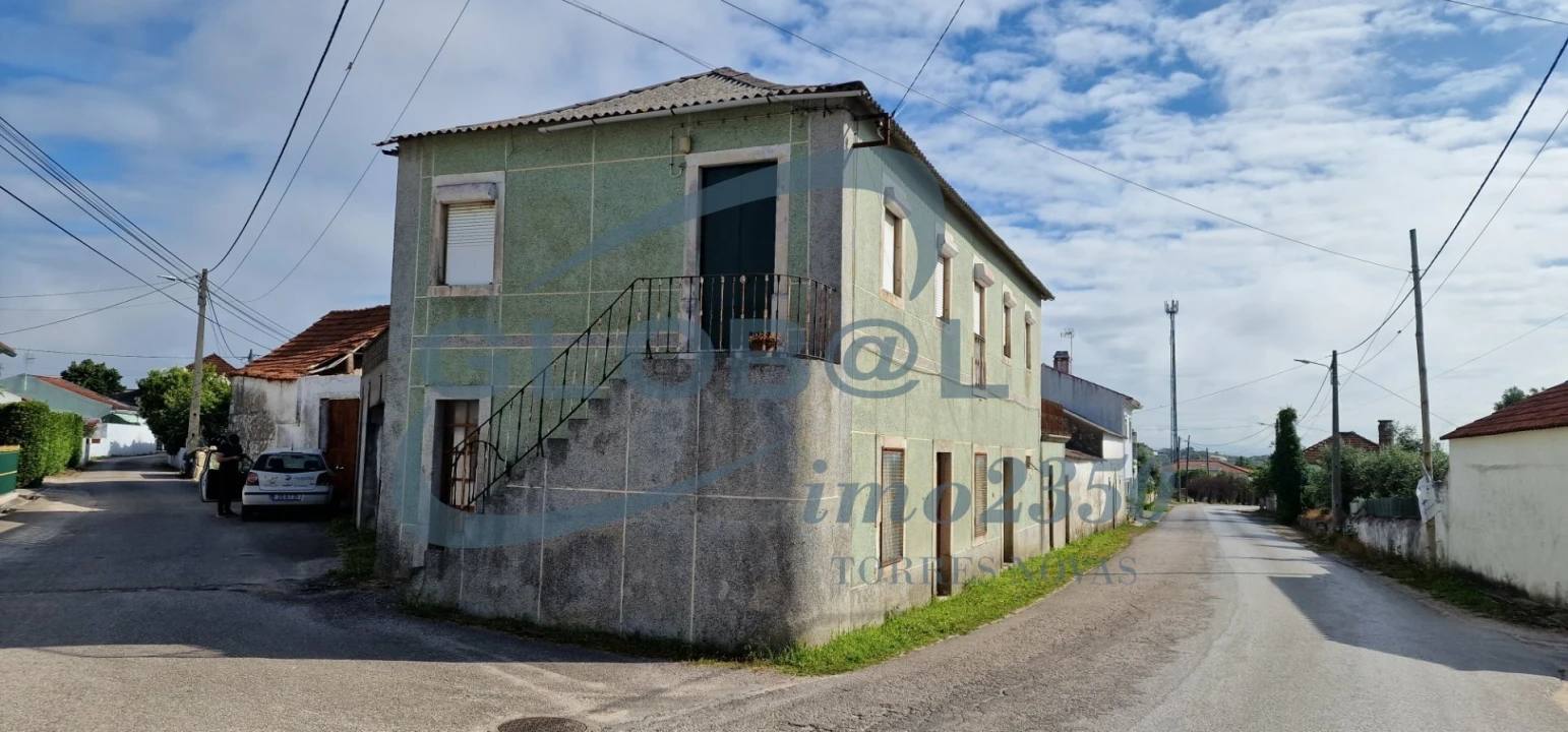 Moradia T4 para Venda em Paialvo Foto 6