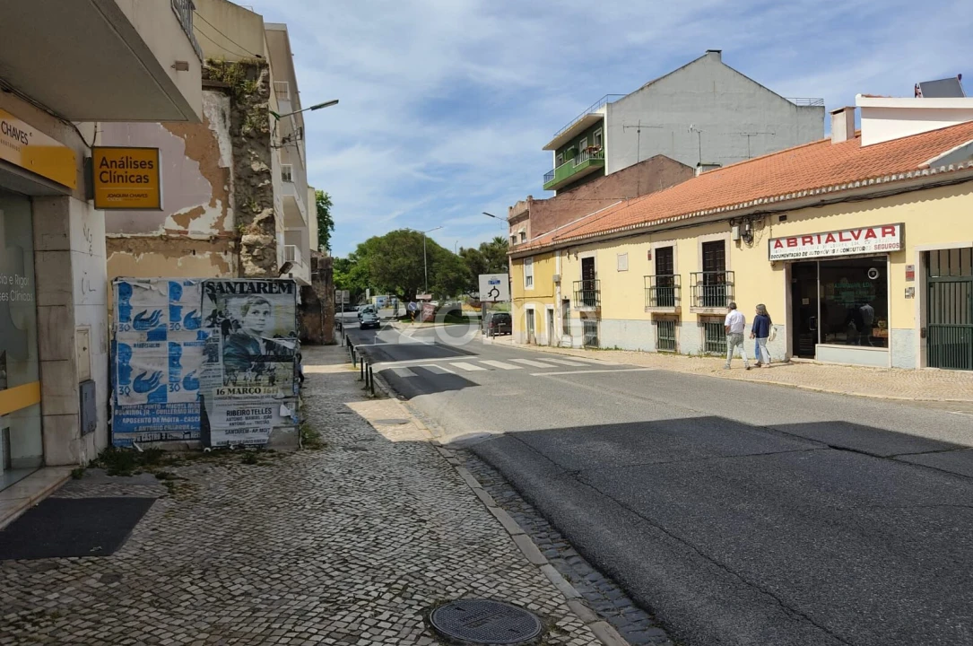 Moradia T1 para Venda em Loures Foto 13