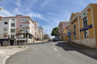 Moradia T1 para Venda em Loures