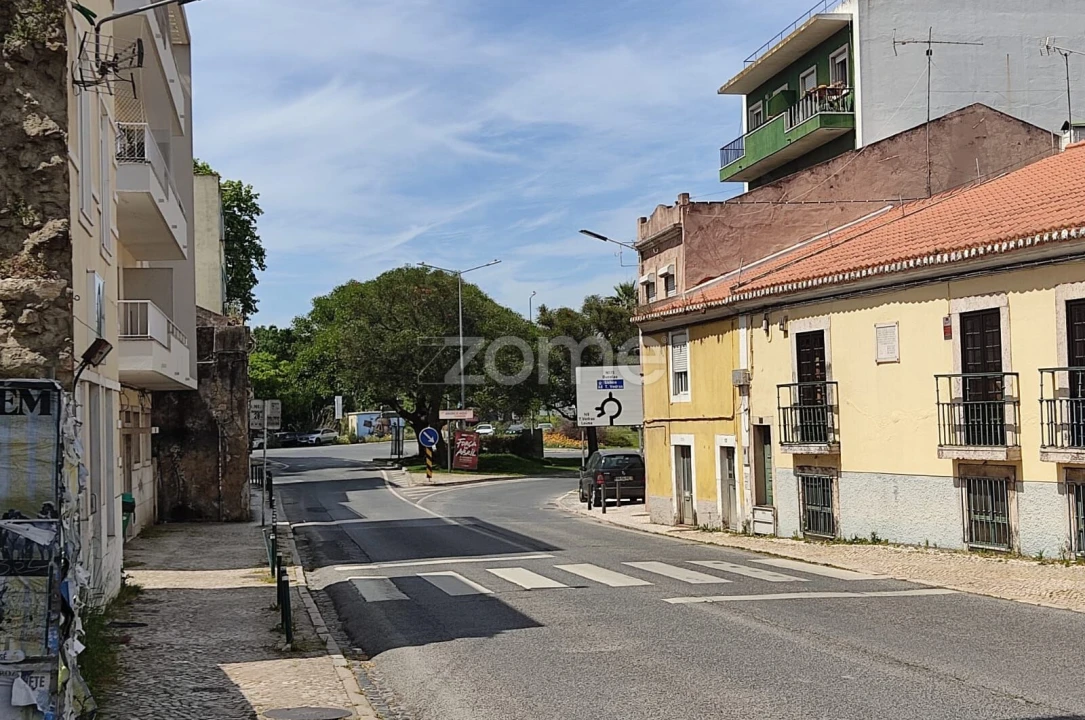 Moradia T1 para Venda em Loures Foto 11