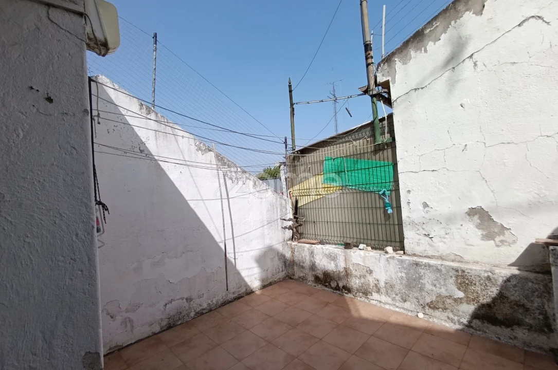 Moradia T1 para Venda em Loures Foto 18