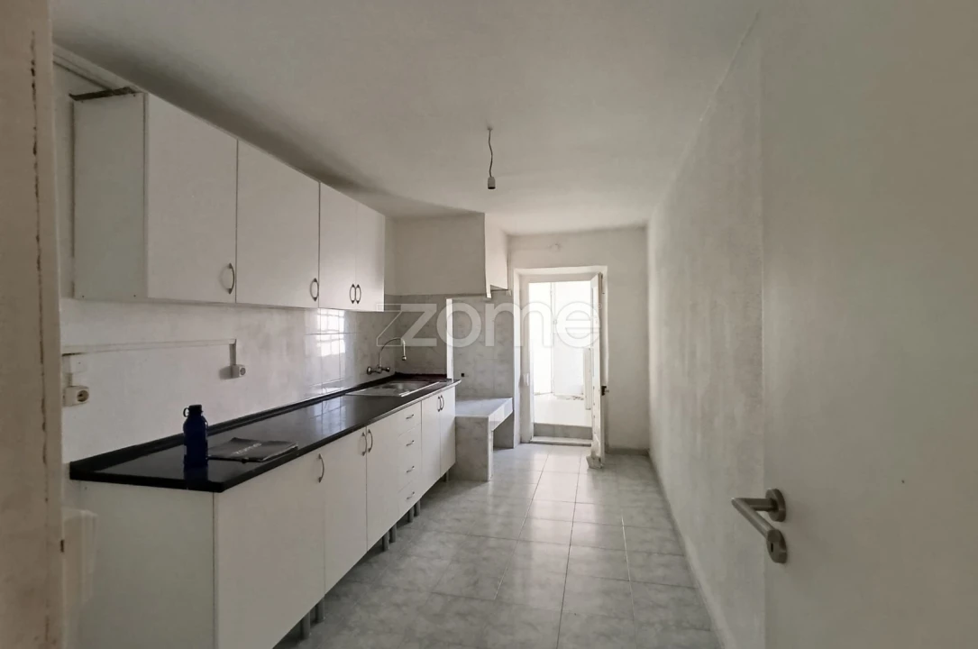 Moradia T1 para Venda em Loures Foto 19