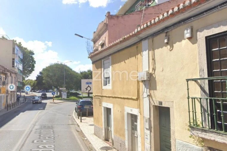 Moradia T1 para Venda em Loures Foto 3