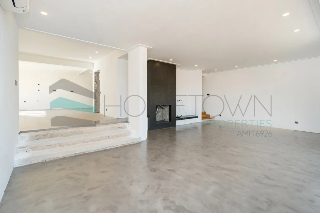 Moradia T5 para Venda em Quarteira Foto 9