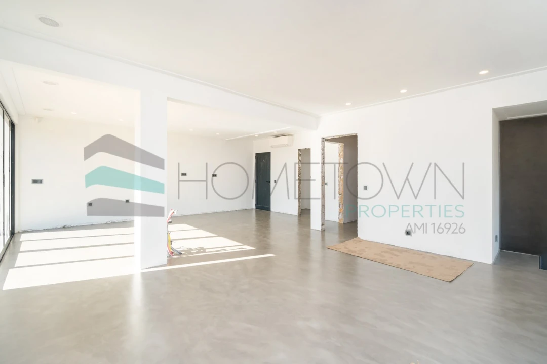 Moradia T5 para Venda em Quarteira Foto 7