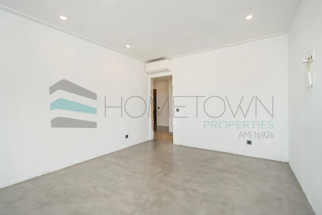 Moradia T5 para Venda em Quarteira Foto 27