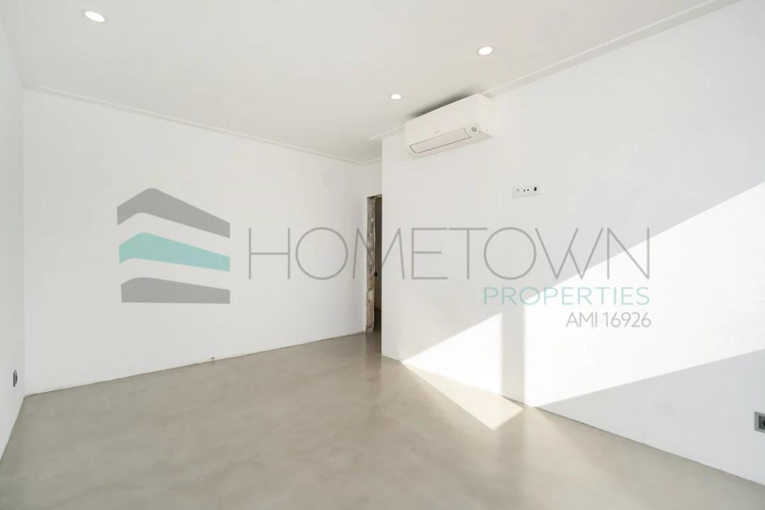 Moradia T5 para Venda em Quarteira Foto 33