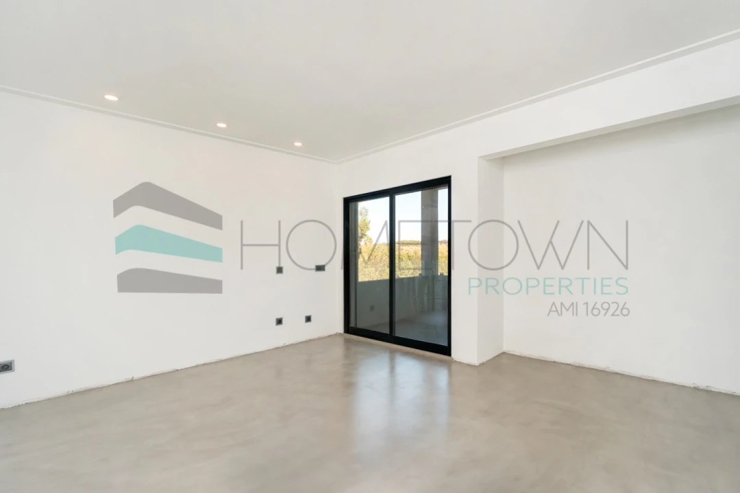 Moradia T5 para Venda em Quarteira Foto 32