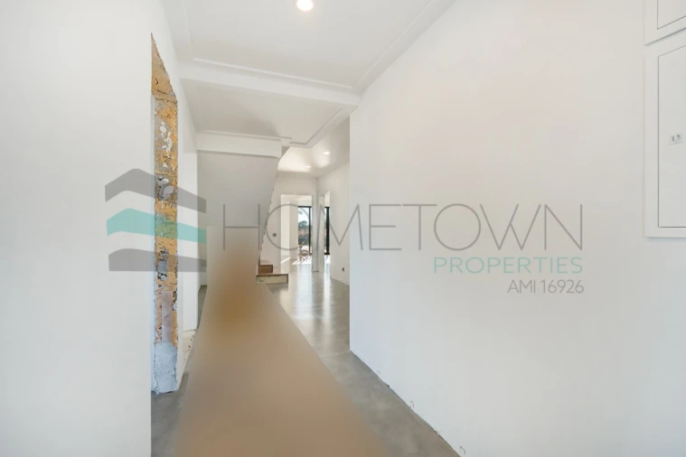 Moradia T5 para Venda em Quarteira Foto 15