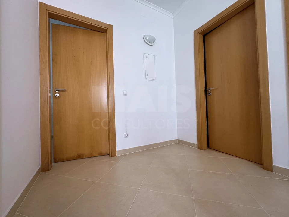 Moradia T4 para Venda em Carvalhal Foto 9