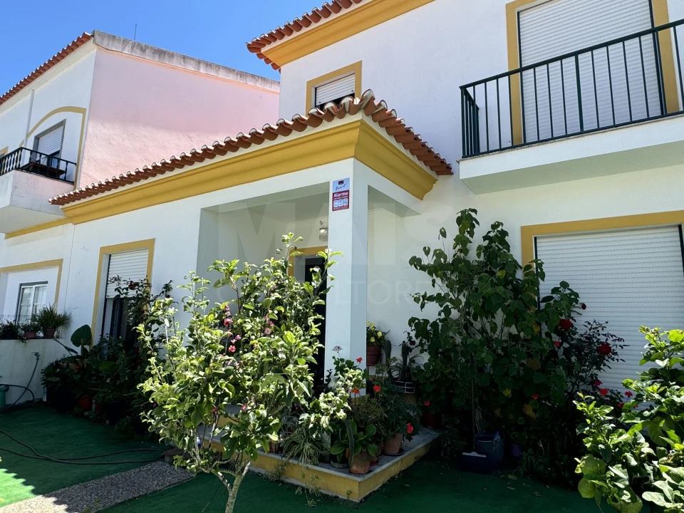 Moradia T4 para Venda em Carvalhal Foto 1