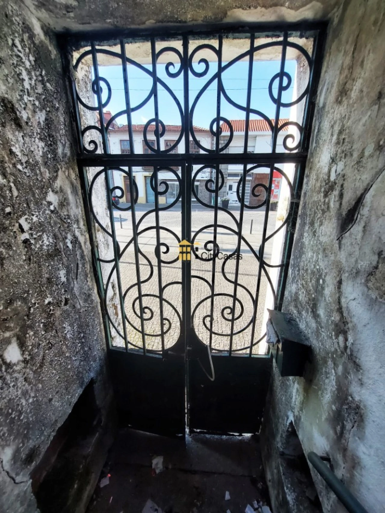 Prédio para Venda em Paredes Foto 8