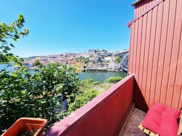 Moradia T2 para Venda em Santa Marinha e São Pedro da Afurada