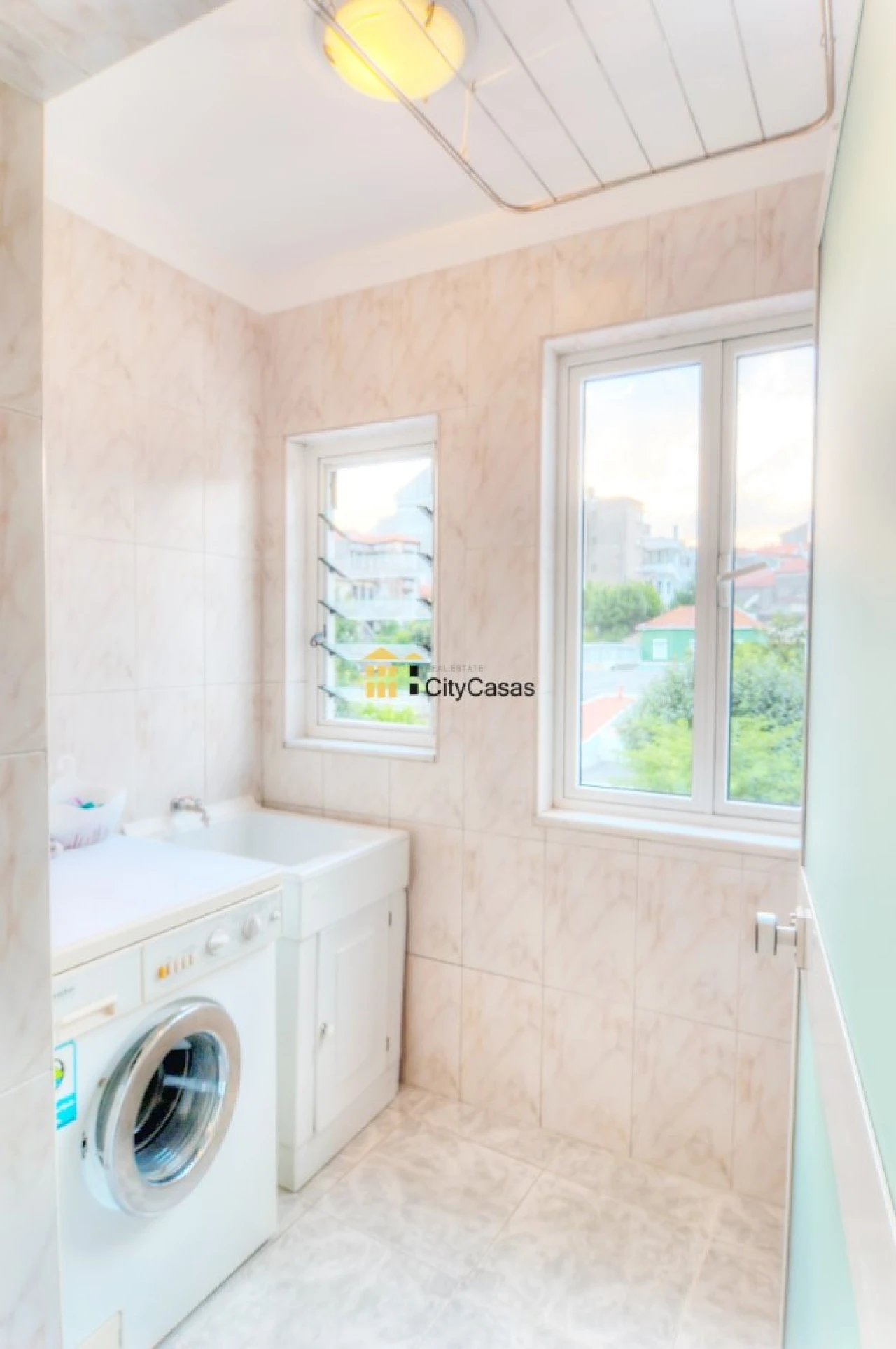 Prédio para Venda em Bonfim Foto 7