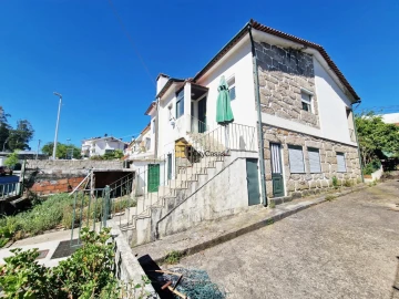 Moradia T6 para Venda em Campanhã