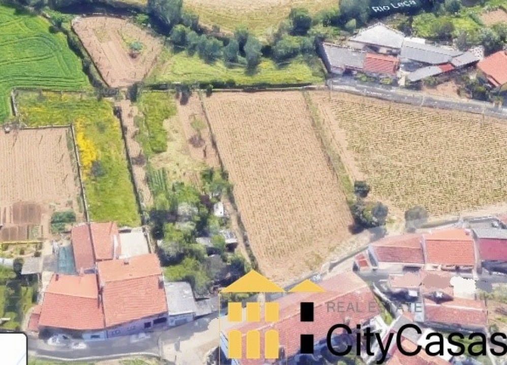 Terreno para Venda em Alfena Foto 2