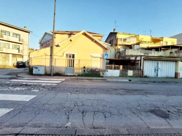 Moradia T8 para Venda em Ermesinde
