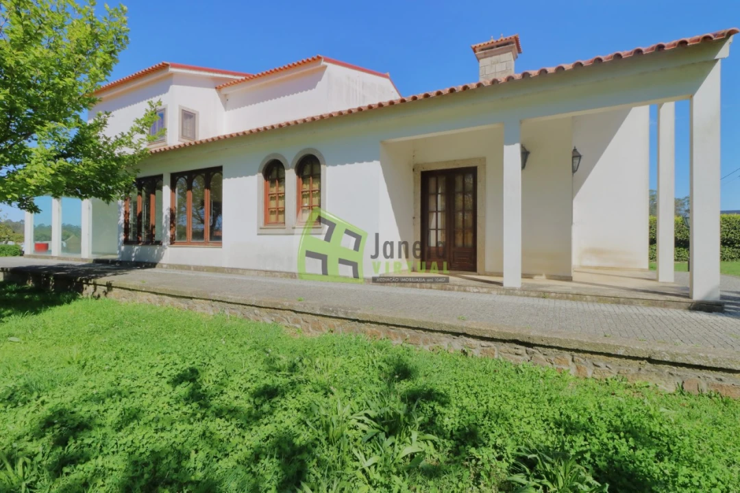 Moradia T5 para Venda em Barqueiros Foto 3