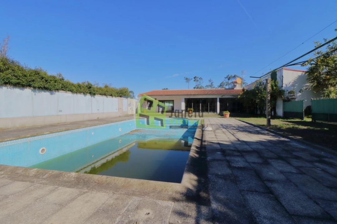 Moradia T5 para Venda em Barqueiros Foto 5