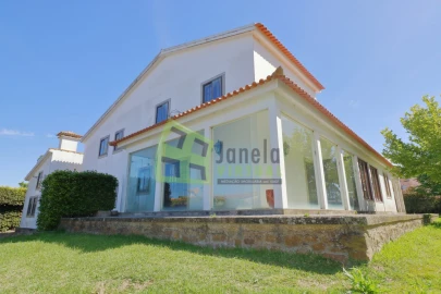 Moradia T5 para Venda em Barqueiros