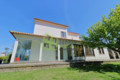 Moradia T5 para Venda em Barqueiros
