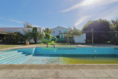 Moradia T5 para Venda em Barqueiros