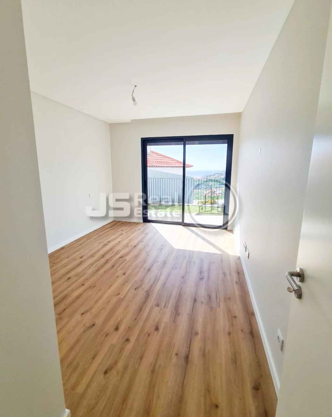 Apartamento T3 para Venda em Estreito de Camara de Lobos Foto 10