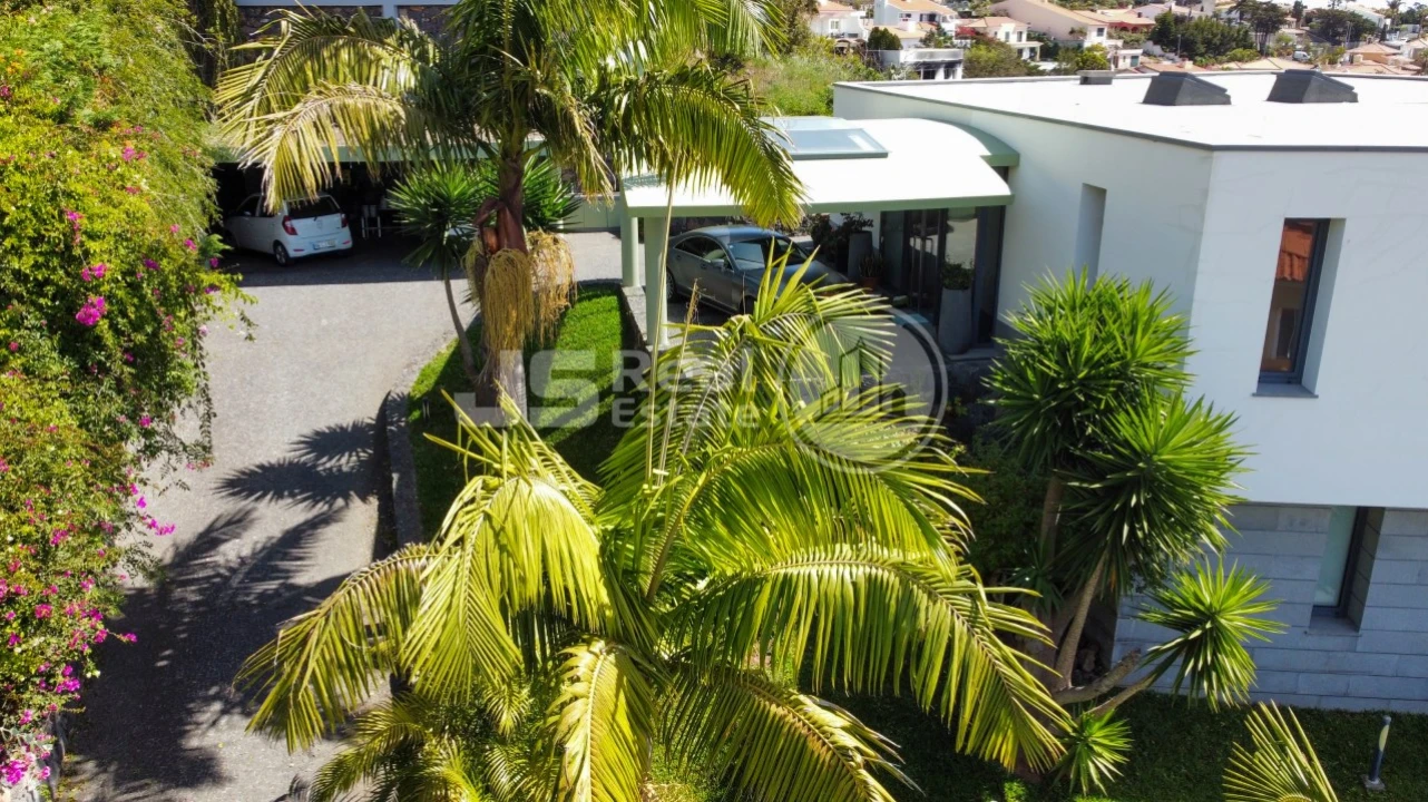 Moradia T3 para Venda em Caniço Foto 23
