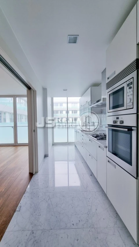 Apartamento T3 para Venda em Funchal (Se)