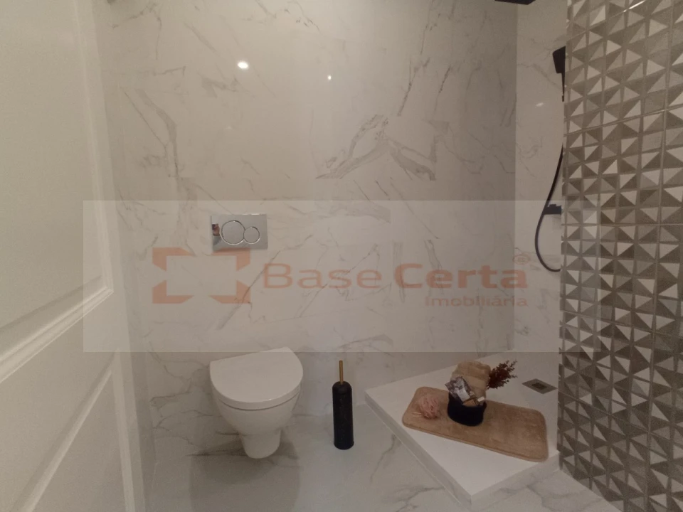 Apartamento T2 para Venda em São Vicente Foto 11