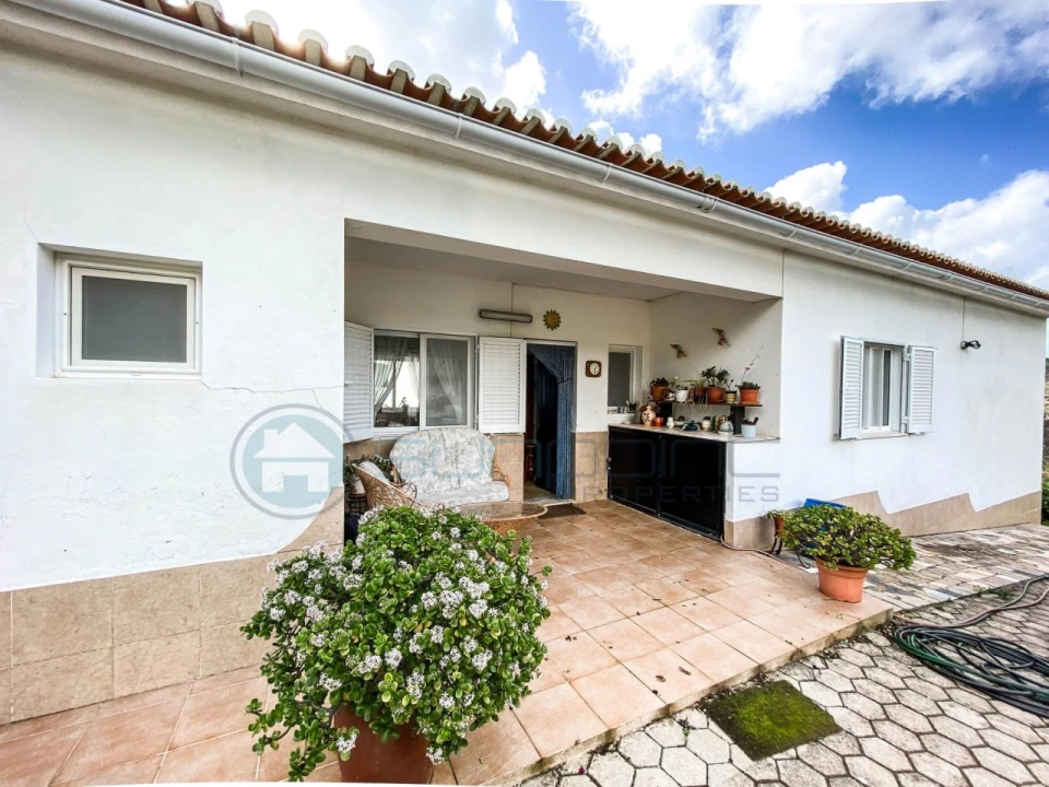 Moradia T3 para Venda em Budens Foto 16