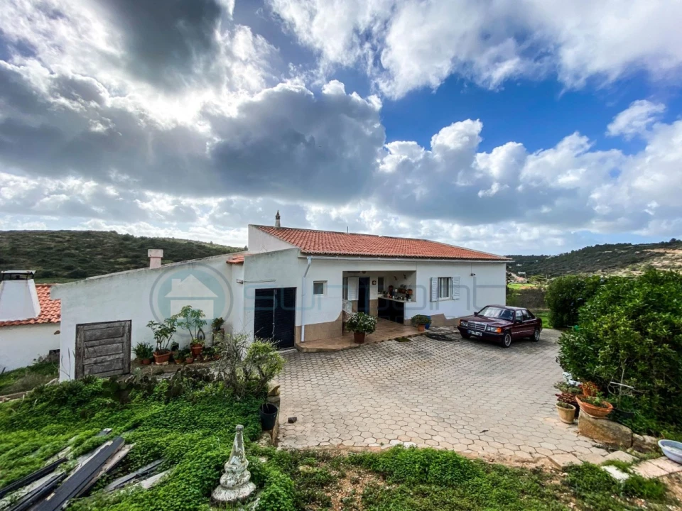 Moradia T3 para Venda em Budens Foto 8