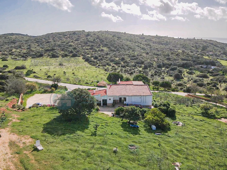 Moradia T3 para Venda em Budens Foto 17