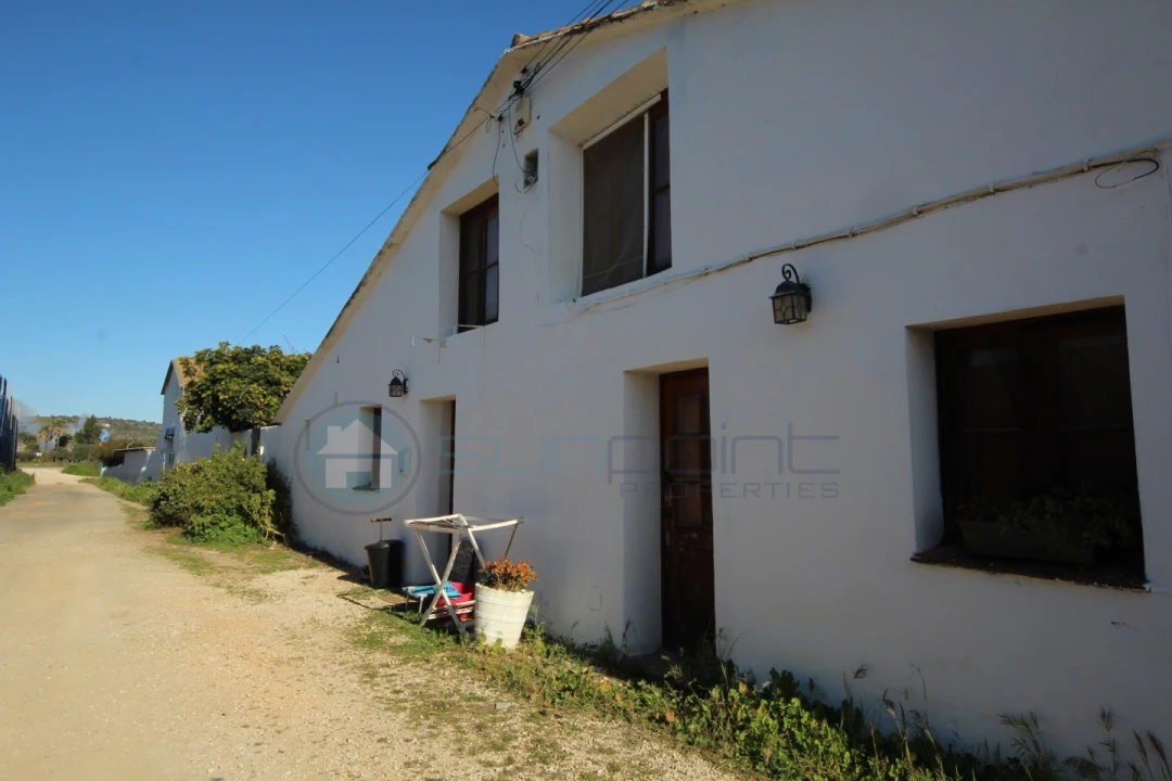 Moradia T6 para Venda em Odiaxere Foto 1