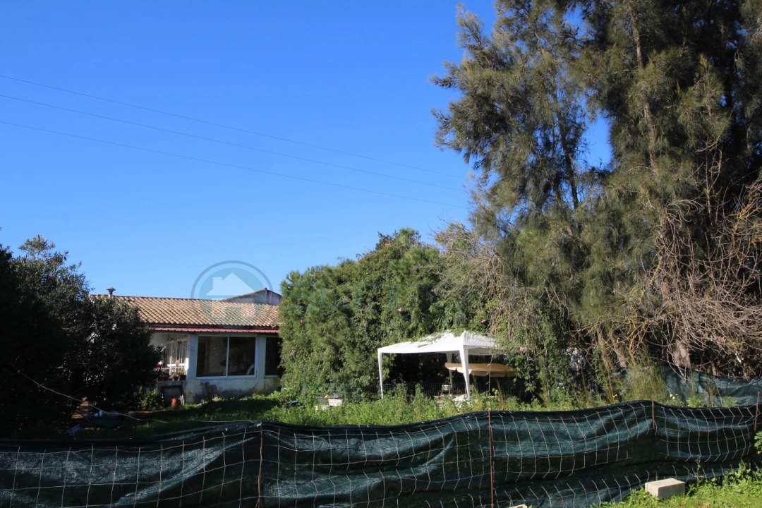 Moradia T6 para Venda em Odiaxere Foto 14