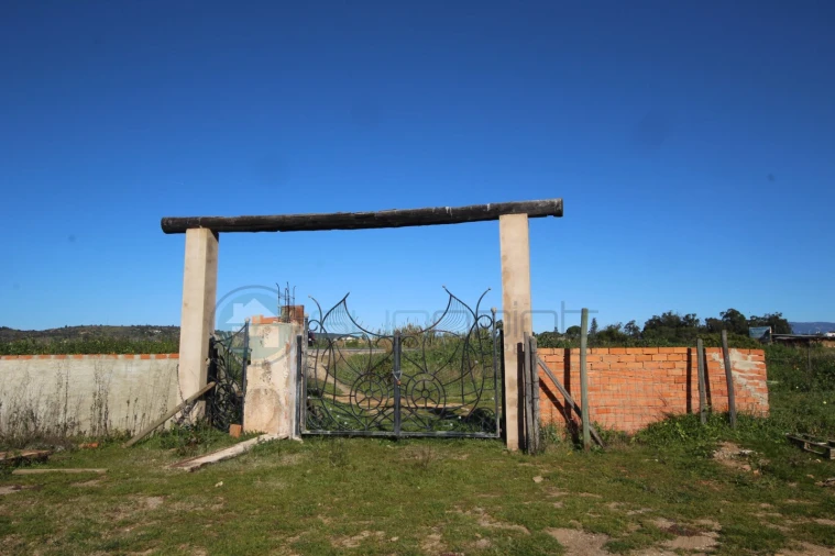 Moradia T6 para Venda em Odiaxere Foto 11